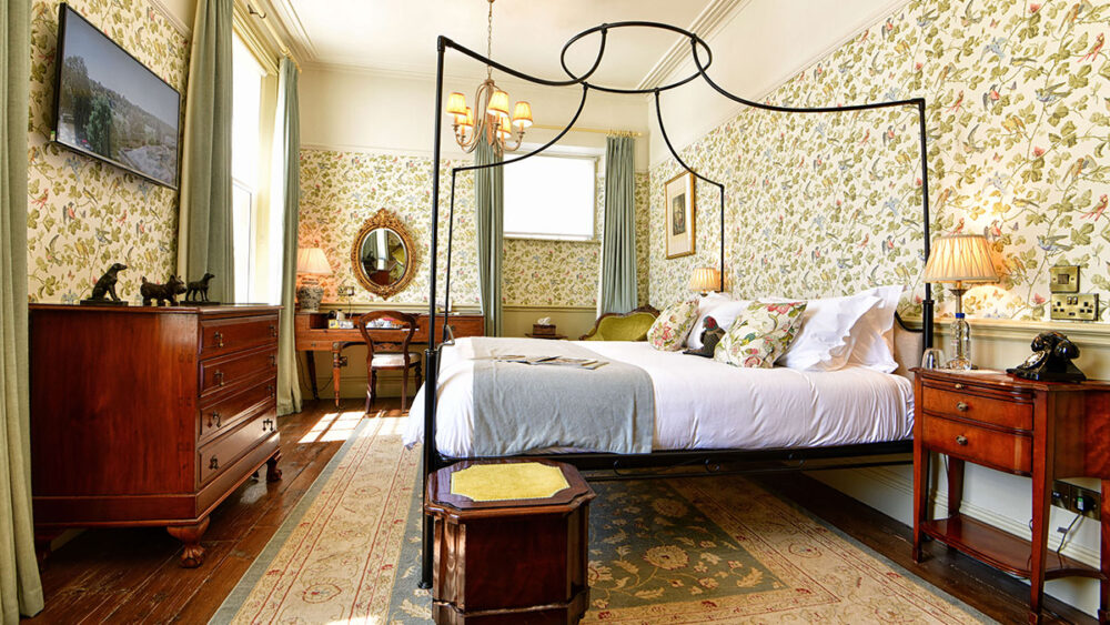 The Crown Hotel bedroom 2