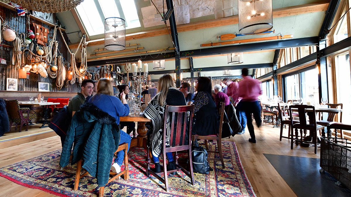 Hall & Woodhouse Wichelstowe restaurant 2